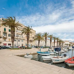 Anabela , Split Croatia